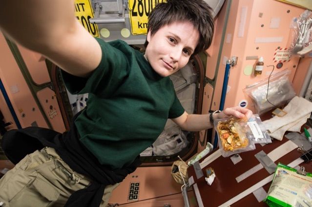 AstroSamantha è mamma A Colonia è nata Kelsey Amal
