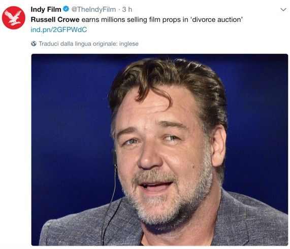 Russell Crowe e il divorzio: finanzia le spese con…i suoi cimeli all'asta Russell Crowe e il divorzio: finanzia le spese con…i suoi cimeli all'asta