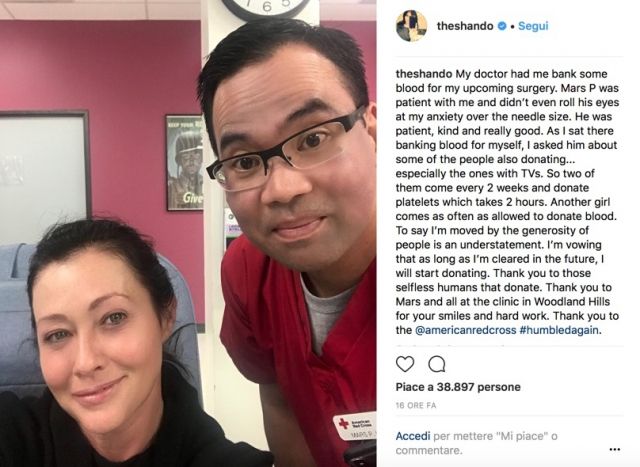 Shannen Doherty continua la sua battaglia contro il cancro: 'Torno a operarmi'