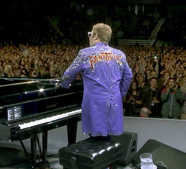 Basta concerti per Elton John Basta concerti per Elton John