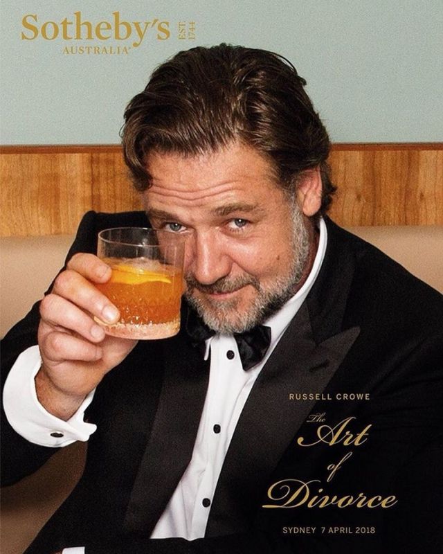 Russell Crowe e il divorzio: finanzia le spese con…i suoi cimeli all'asta Russell Crowe e il divorzio: finanzia le spese con…i suoi cimeli all'asta